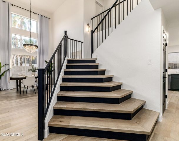 2905 E GLENHAVEN Drive, Phoenix, AZ 85048