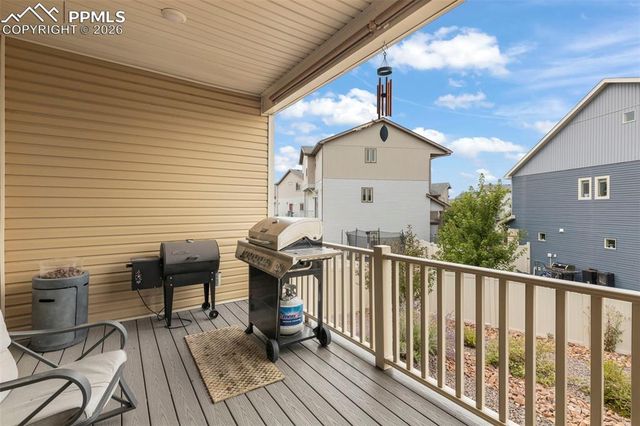 6712 Golden Briar Lane, Colorado Springs, CO 80927