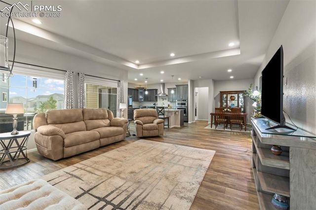 6712 Golden Briar Lane, Colorado Springs, CO 80927