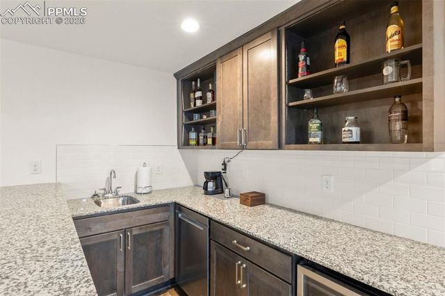 6712 Golden Briar Lane, Colorado Springs, CO 80927