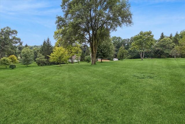 24710 W Cuba Road, Deer Park, IL 60010