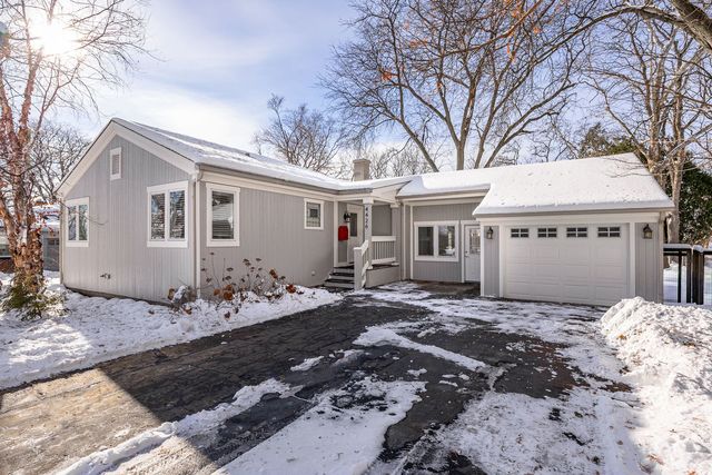 4426 Florence Avenue, Downers Grove, IL 60515