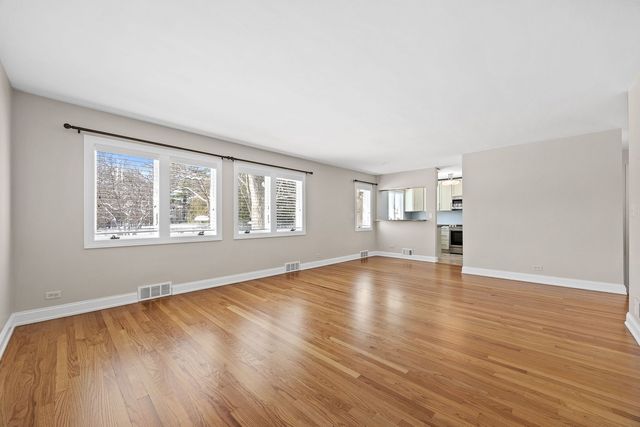 4426 Florence Avenue, Downers Grove, IL 60515