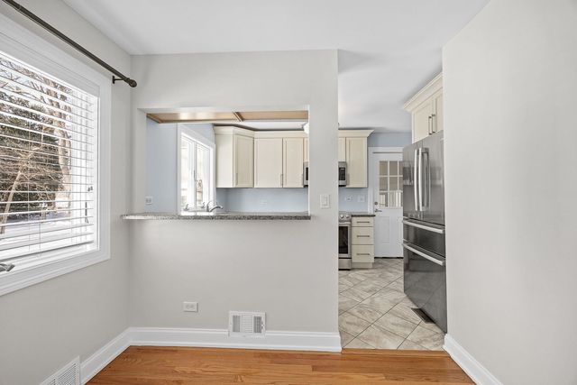 4426 Florence Avenue, Downers Grove, IL 60515