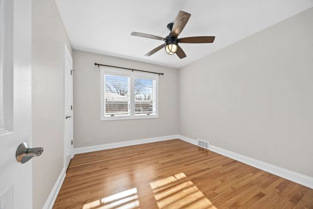 4426 Florence Avenue, Downers Grove, IL 60515