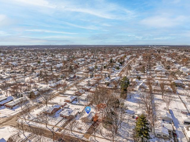 4426 Florence Avenue, Downers Grove, IL 60515