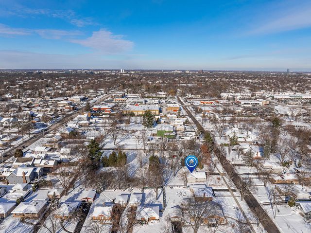 4426 Florence Avenue, Downers Grove, IL 60515