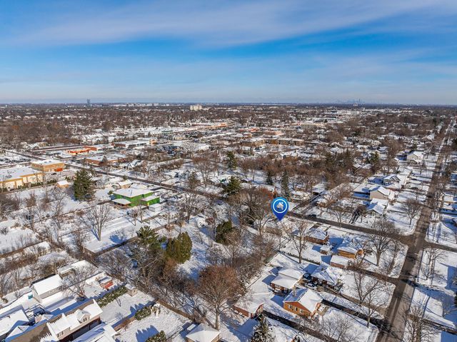 4426 Florence Avenue, Downers Grove, IL 60515