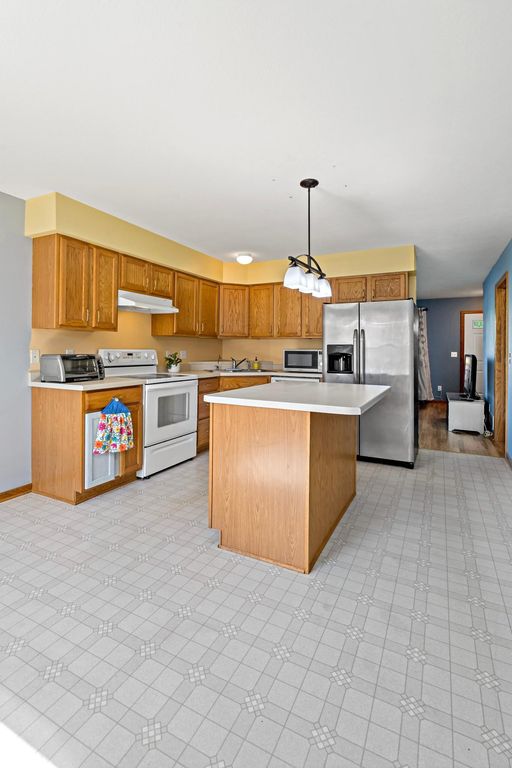 612 1st Avenue NW, Osseo, MN 55369 — photo 5