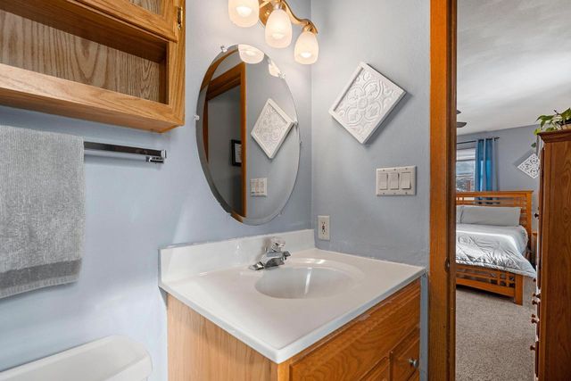 1632 W CLOVERDALE DRIVE, Appleton, WI 54914