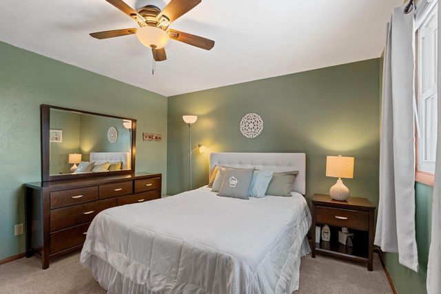 1632 W CLOVERDALE DRIVE, Appleton, WI 54914