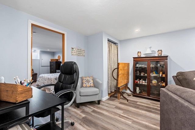 1632 W CLOVERDALE DRIVE, Appleton, WI 54914