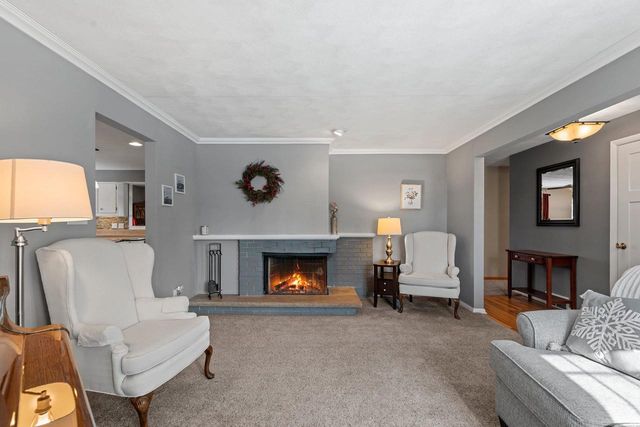 1632 W CLOVERDALE DRIVE, Appleton, WI 54914