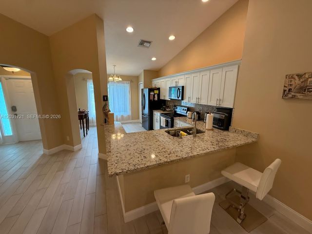 5861 NW CULLOM, Port St. Lucie, FL 34986