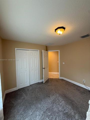 5861 NW CULLOM, Port St. Lucie, FL 34986