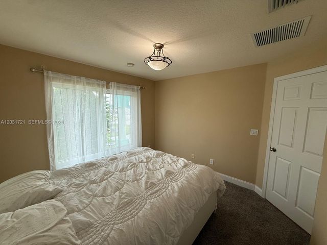 5861 NW CULLOM, Port St. Lucie, FL 34986