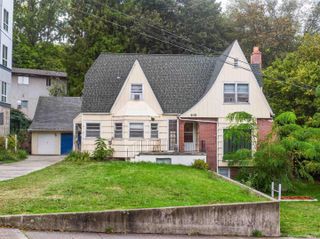 935 NE C Street, Pullman, WA 99163