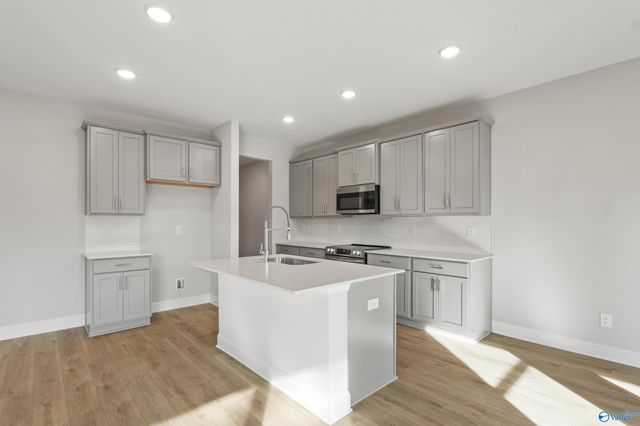 1755 Stampede Circle 42, Huntsville, AL 35803