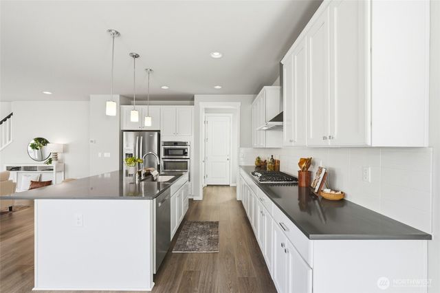 3853 Athena Court, Gig Harbor, WA 98332