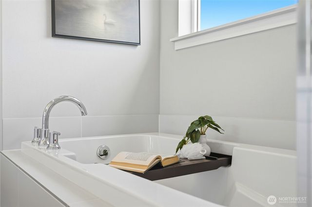 3853 Athena Court, Gig Harbor, WA 98332