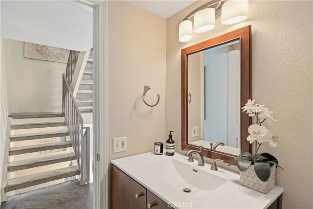 1140 Manhattan Beach D, Manhattan Beach, CA 90266