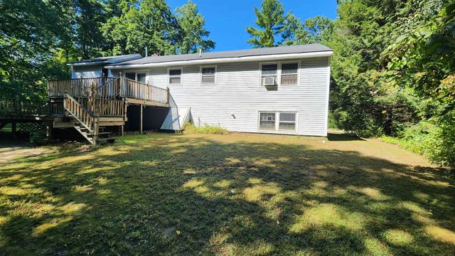 12 Southwood Drive, Londonderry, NH 03053
