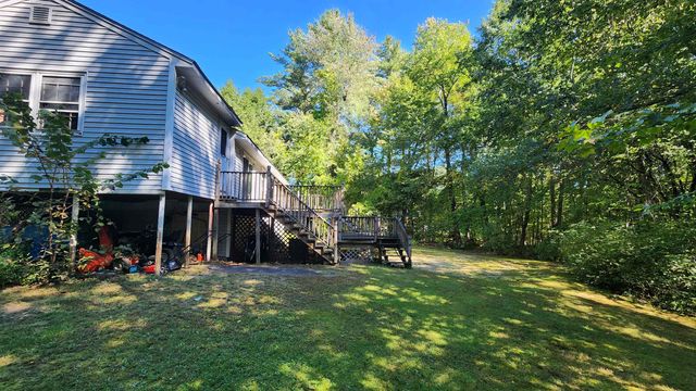 12 Southwood Drive, Londonderry, NH 03053
