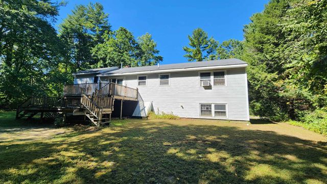 12 Southwood Drive, Londonderry, NH 03053
