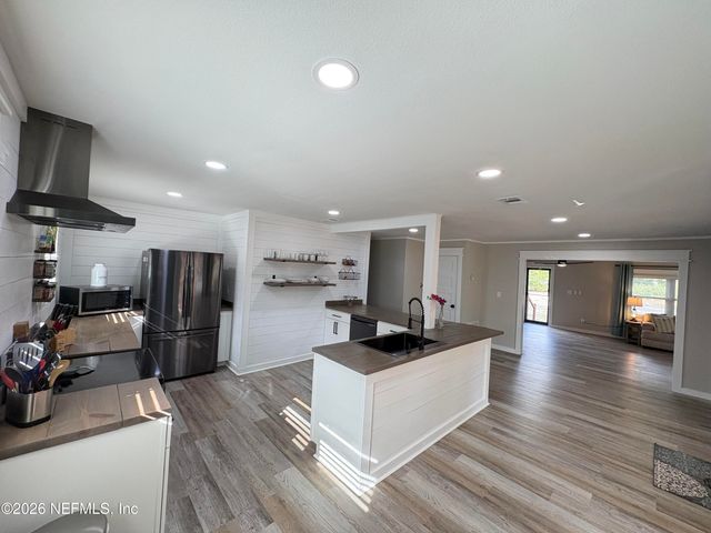 165 FULTON Road, Palatka, FL 32177