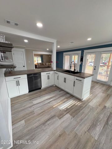 165 FULTON Road, Palatka, FL 32177