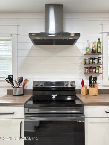 165 FULTON Road, Palatka, FL 32177