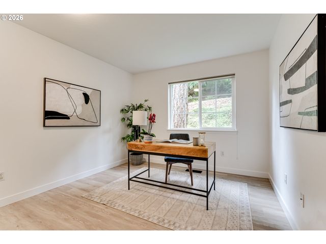 71 MARLBORO Ln, Eugene, OR 97405