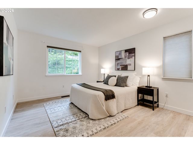 71 MARLBORO Ln, Eugene, OR 97405