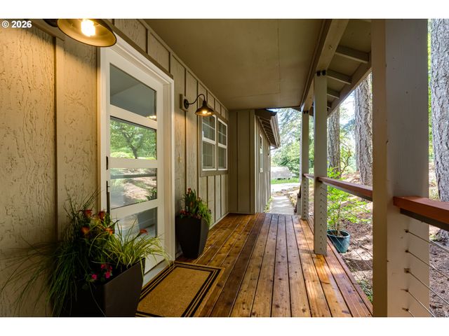 71 MARLBORO Ln, Eugene, OR 97405
