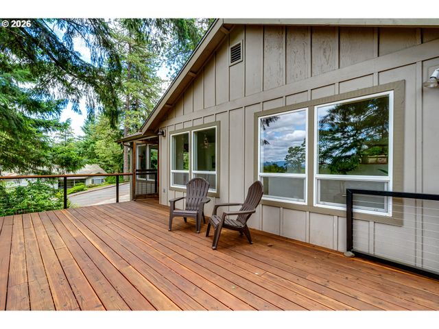 71 MARLBORO Ln, Eugene, OR 97405