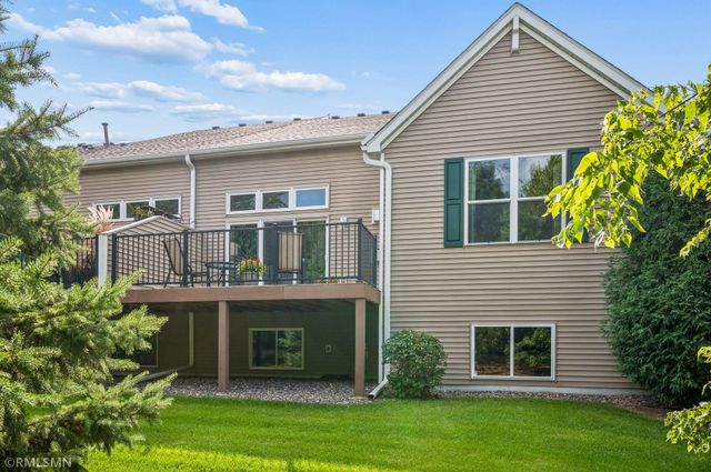 11712 Emery Village Drive N, Champlin, MN 55316