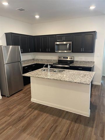 125 Peony LN, Jarrell, TX 76537