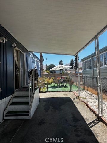 120 SIR DAMAS DR, Riverside, CA 92507