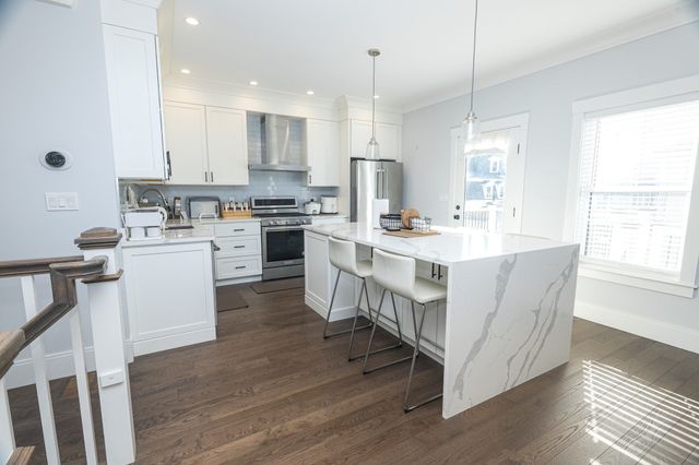 59 Cherry Street 1, Waltham, MA 02453
