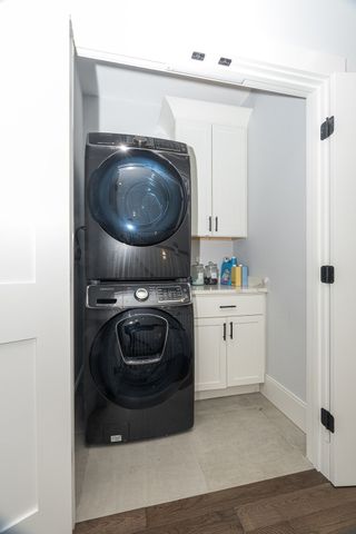59 Cherry Street 1, Waltham, MA 02453