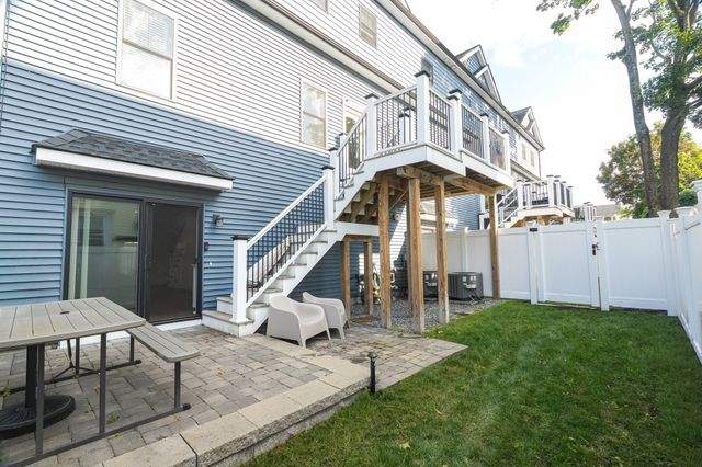 59 Cherry Street 1, Waltham, MA 02453