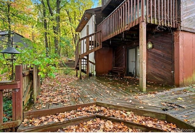 8890 Tipsico Lake Road, Holly, MI 48442