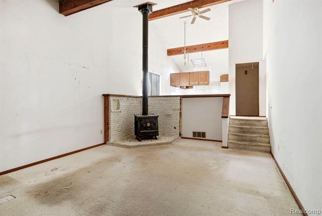8890 Tipsico Lake Road, Holly, MI 48442