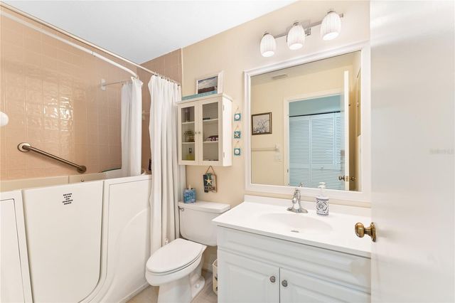 5618 MONTE ROSSO ROAD, Sarasota, FL 34243