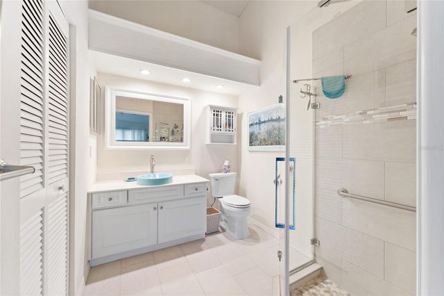 5618 MONTE ROSSO ROAD, Sarasota, FL 34243