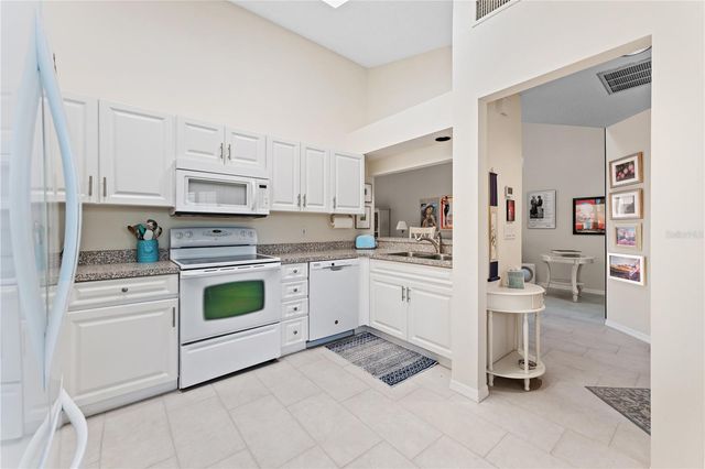 5618 MONTE ROSSO ROAD, Sarasota, FL 34243