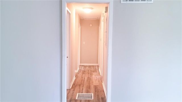 755 Fallview Drive, Forest Park, GA 30297