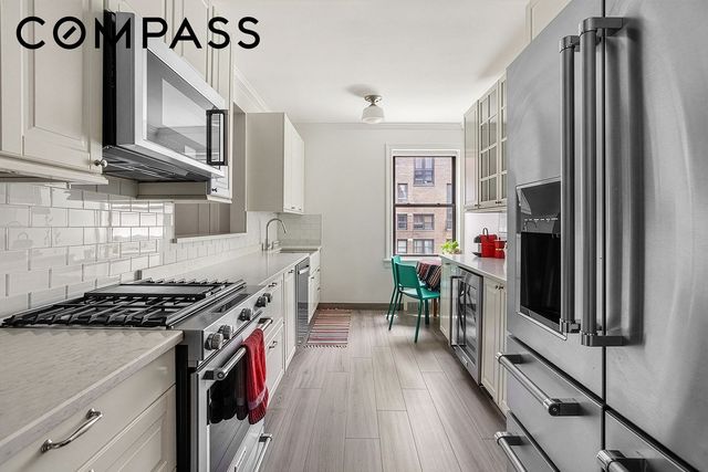 3540 82nd St Apt 5H, New York City, NY 11372
