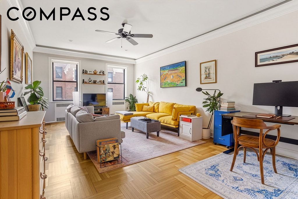 3540 82nd St Apt 5H, New York City, NY 11372