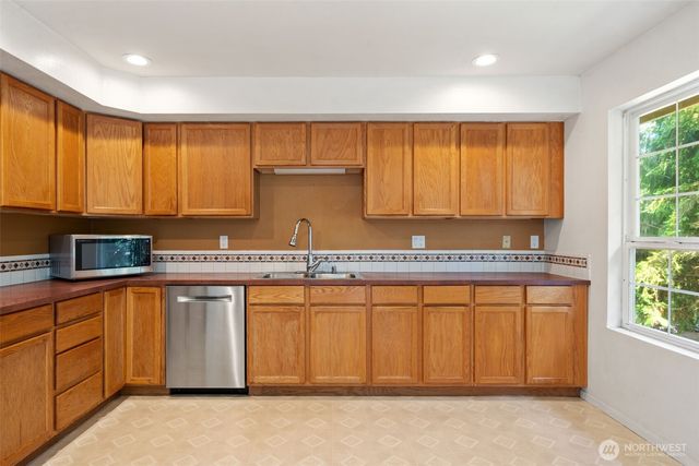305 Blueberry Hill Road, Port Ludlow, WA 98365